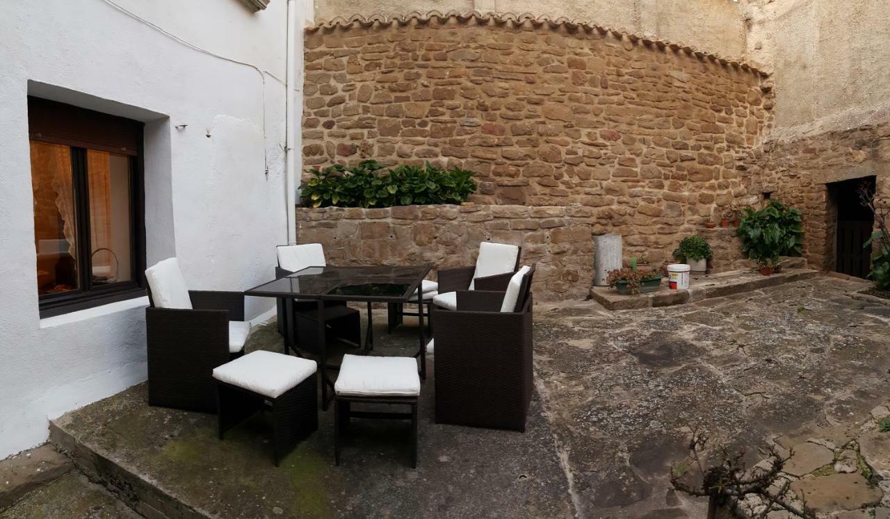 Casa Janices Artajona ภายนอก รูปภาพ